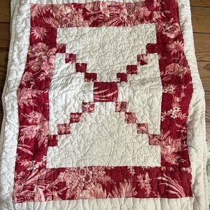 Pottery Barn Andover Patchwork Quilt, Full/Queen, Ivory/Red